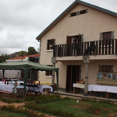 Maison Finaritra Hotel Antananarivo Exterior foto