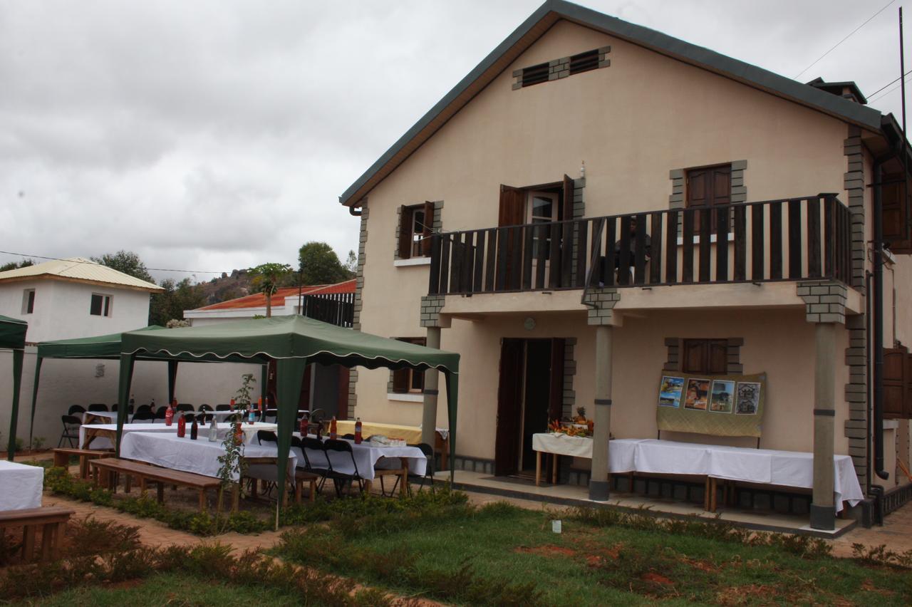 Maison Finaritra Hotel Antananarivo Exterior foto